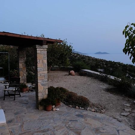 Oceanis Cottage House Ormos Koumeikon Exterior foto